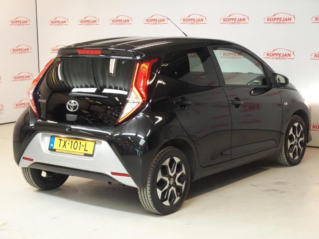Toyota Aygo 1.0 vvt-i x-joy nl auto, carplay, klimaatcontrole,
