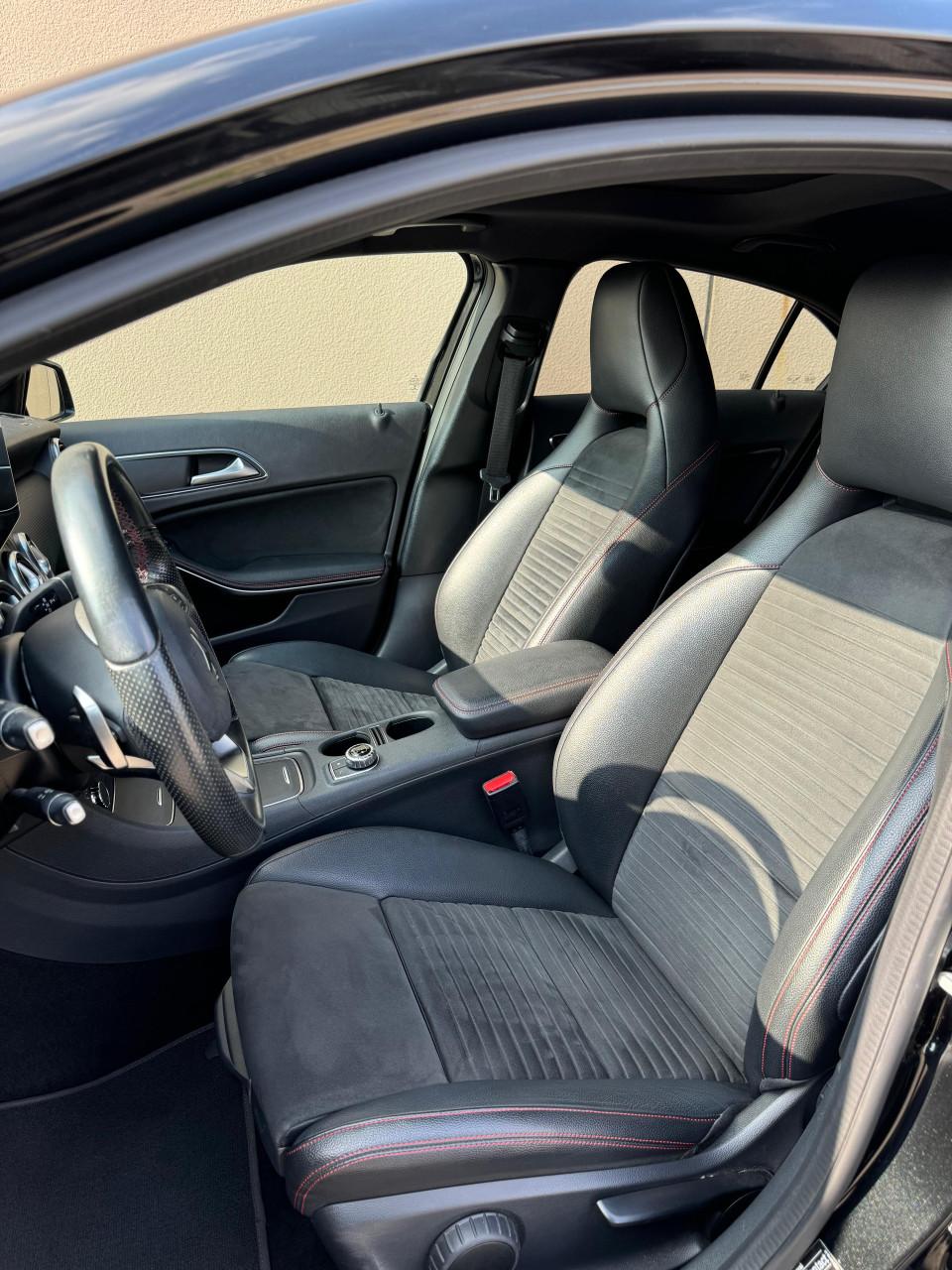 Zeer nette, goed onderhouden Mercedes A-Klasse AMG Night Pakket