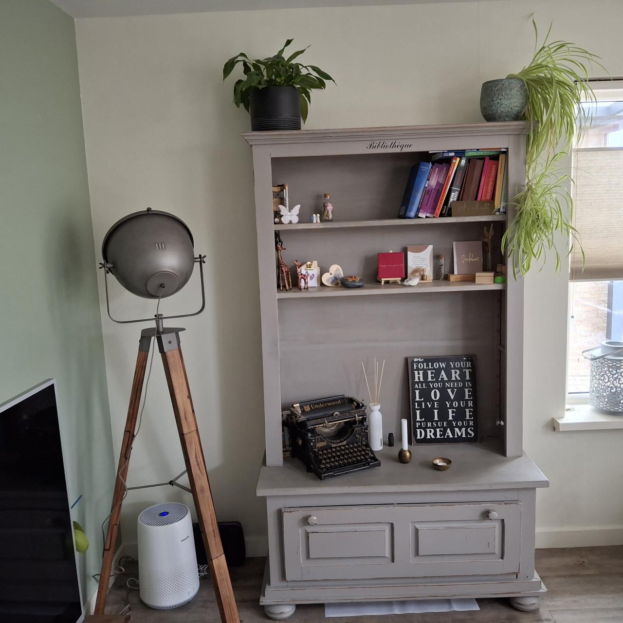 Brocante bibliotheekkast