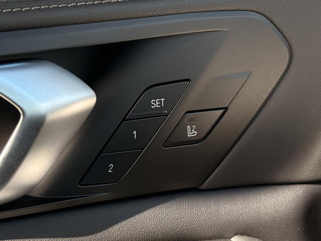 BMW X5 xdrive50e m-sport | carbon | pano | memory | stoelverwarming / verko