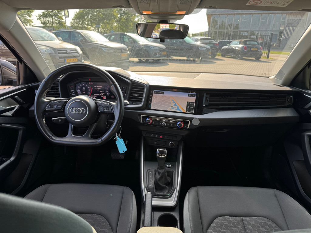 Audi A1 Sportback 35 tfsi advanced * stoelverwarming * navigatie * cruise c