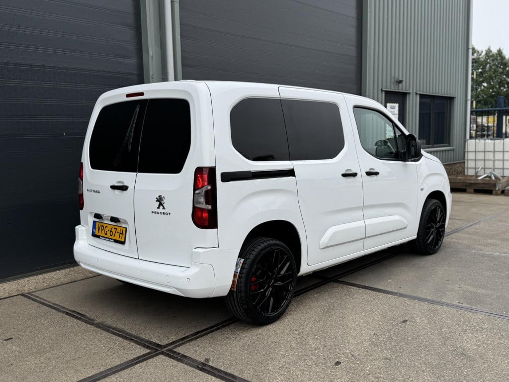 Peugeot Partner 1.5 bluehdi premium airco / cruise controle / navi / 105 pk