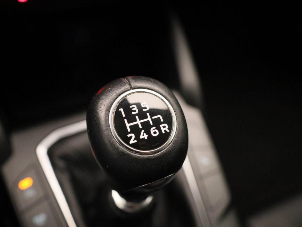 Ford Focus wagon 1.0 ecoboost hybrid titanium style | navigatie | winterpac