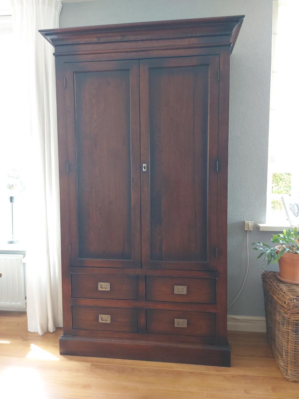 Meubels (koloniale stijl)