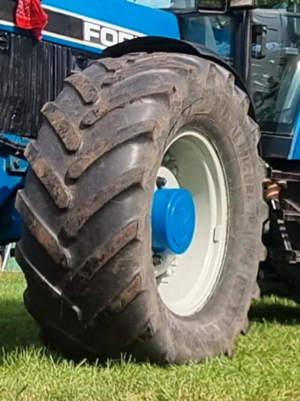 Te koop: Michelin 540 65 R28