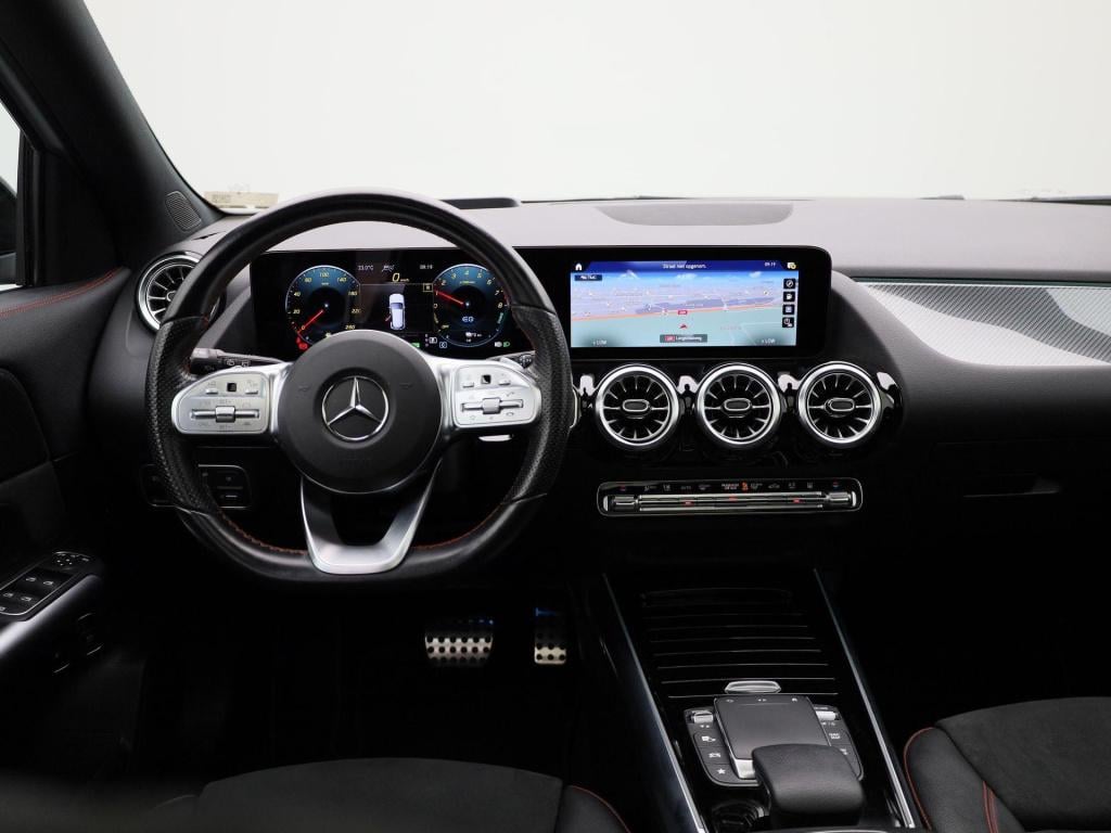 Mercedes-Benz Gla-klasse 250 e amg line premium plus | automaat | panorama 