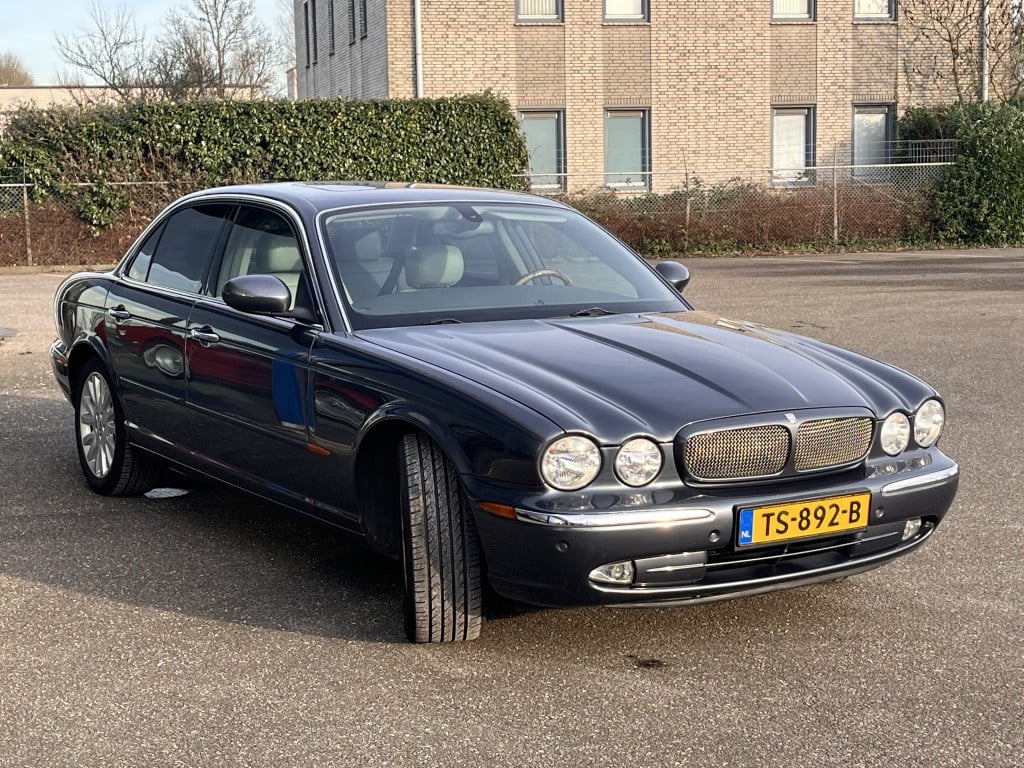 Jaguar Xj 3.0 v6 sport