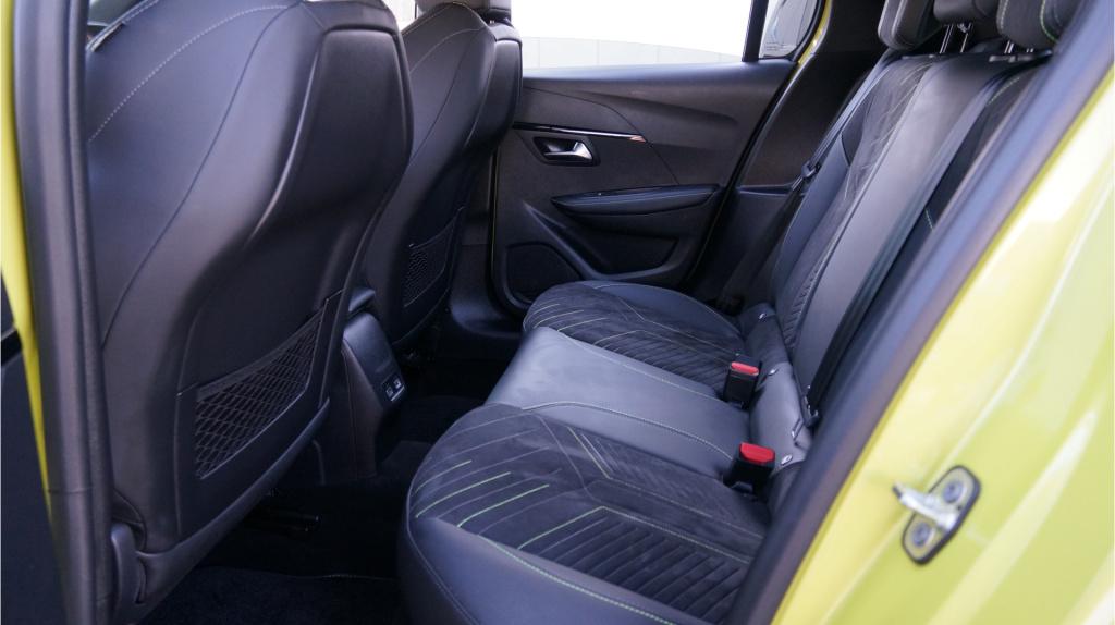 Peugeot 208 hybrid 136 e-dcs6 gt rijklaar incl garantie