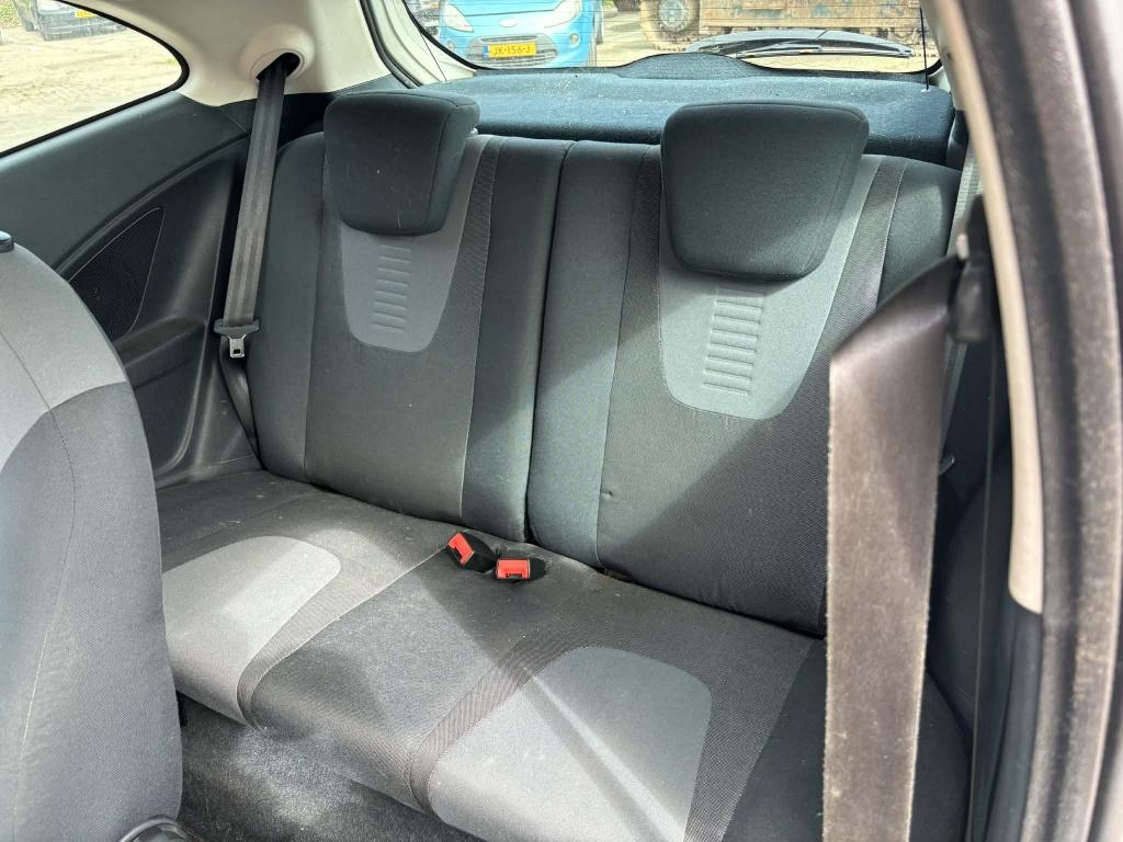 Ford KA 1.2 titanium