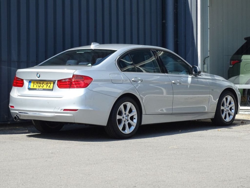 BMW 3-serie 316i executive sport