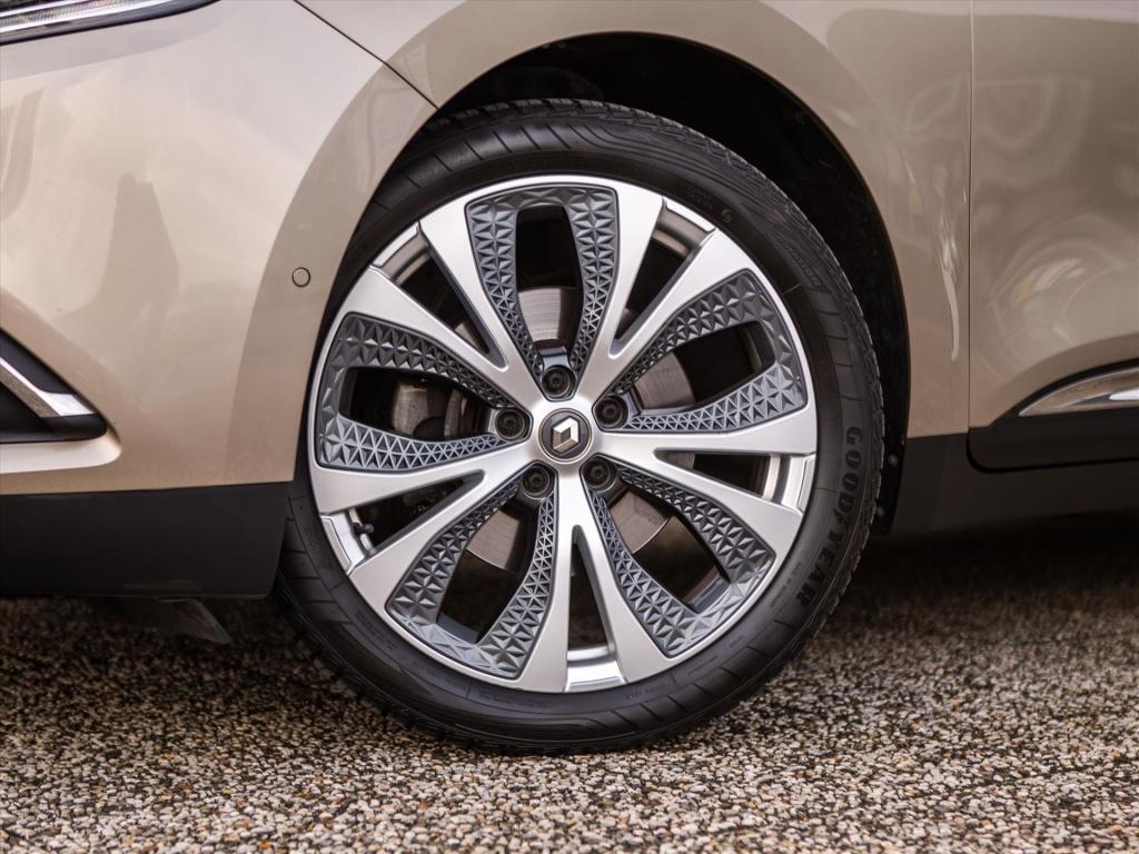 Renault Scenic 1.3 tce 140pk intens | panoramadak | trekhaak | camera | cru