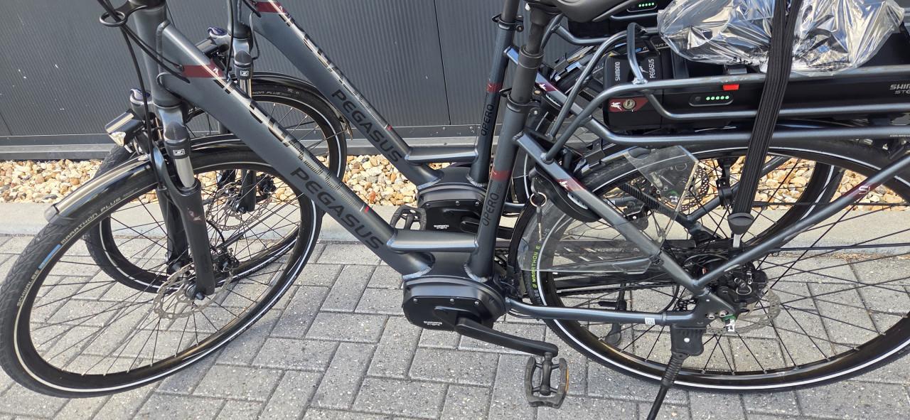 Mooie set Pegasus Opero Evo 5 Di2 Luxe  hybride  418Wh accu 50cm