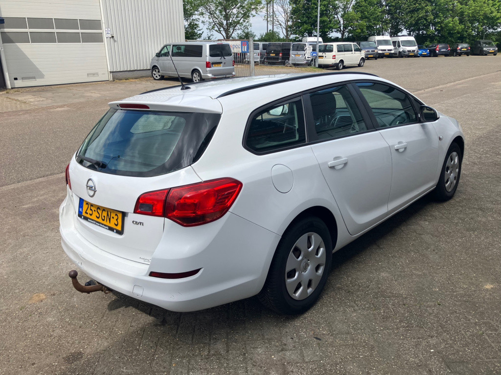 Opel Astra sports tourer 2.0 cdti design edition