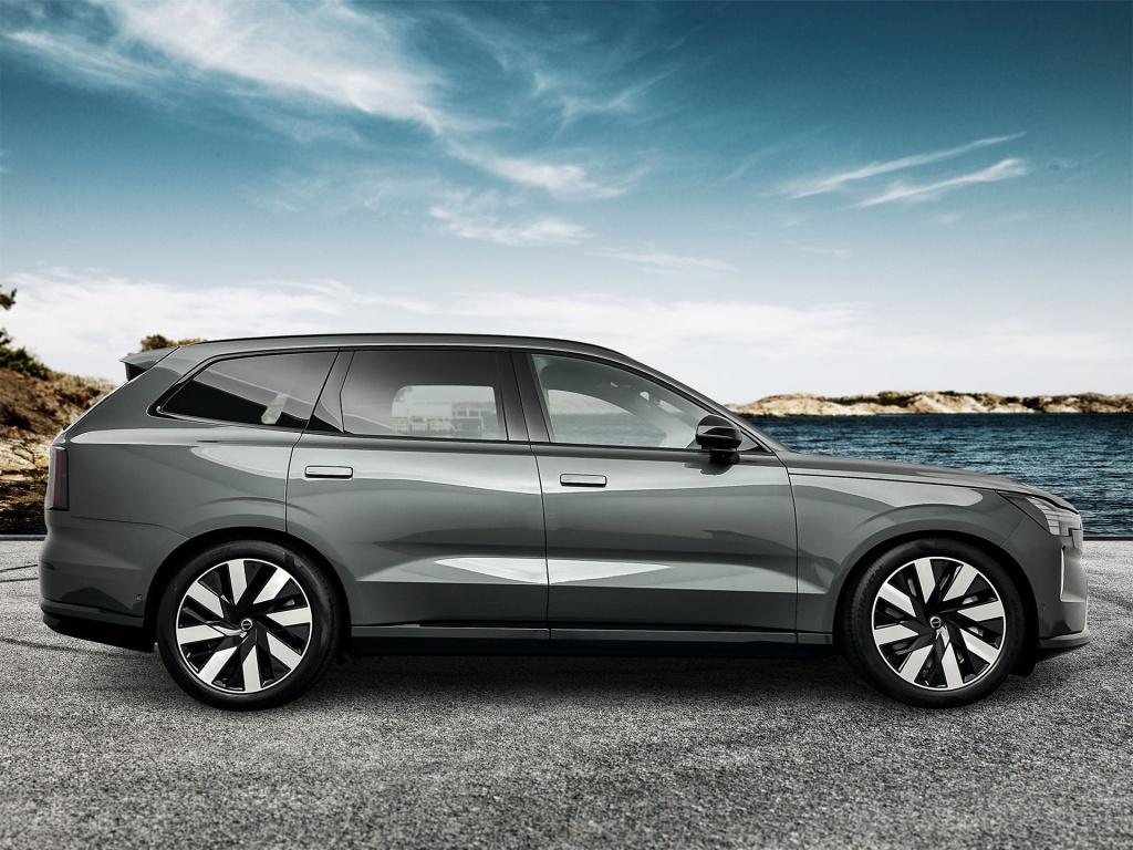 Volvo Ex90 twin motor elektrisch plus