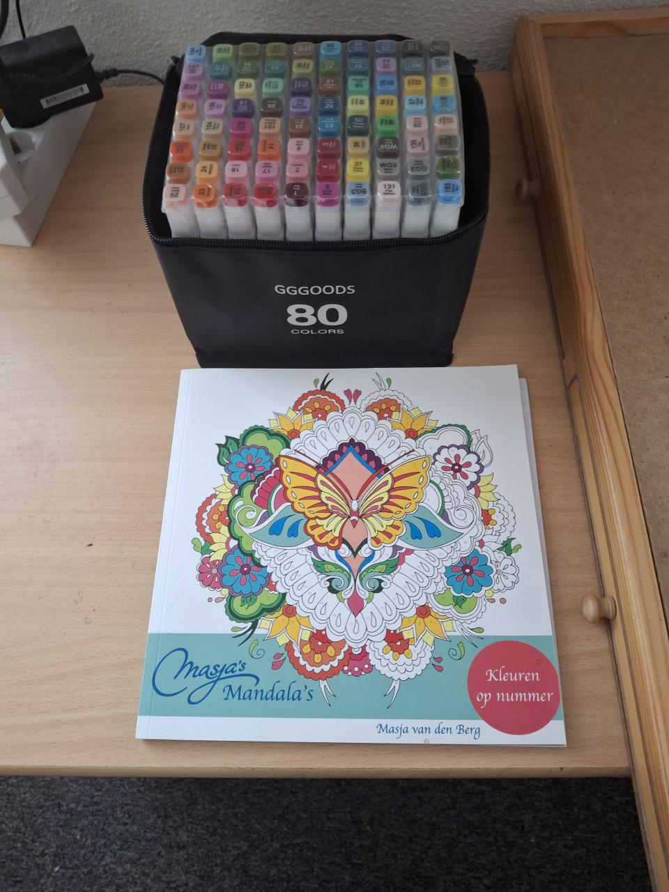 Kleuren op nummer voor volwassene plus box volwassene kleurenstiften