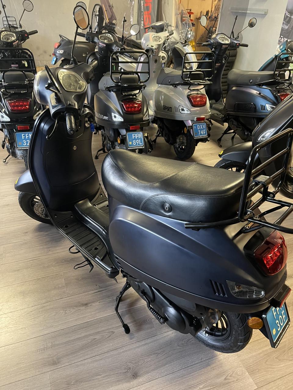 Scooterpromo Goes BTC RIVA 25 km