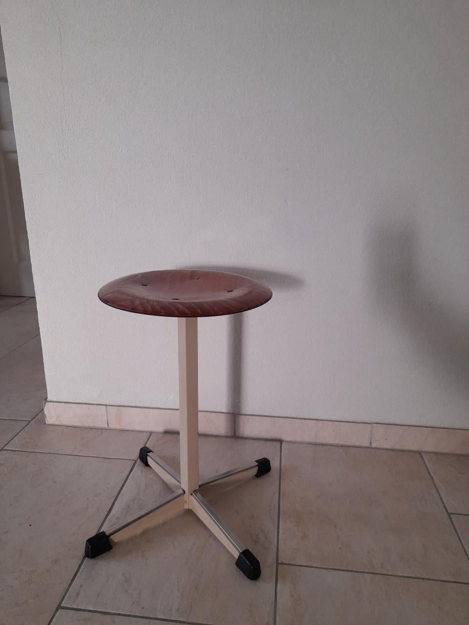 Antiek school krukje (in goede staat )