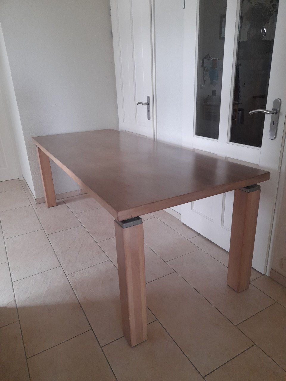 Massief houten grote Tafel 220 x 90 ( in goede staat )
