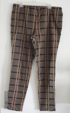 Bruin zwart geruite broek maat 42