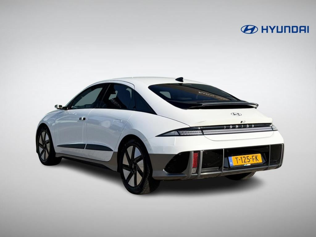 Hyundai Ioniq 6 lounge 77.4 kwh soh 97% + camera buitenspiegels!