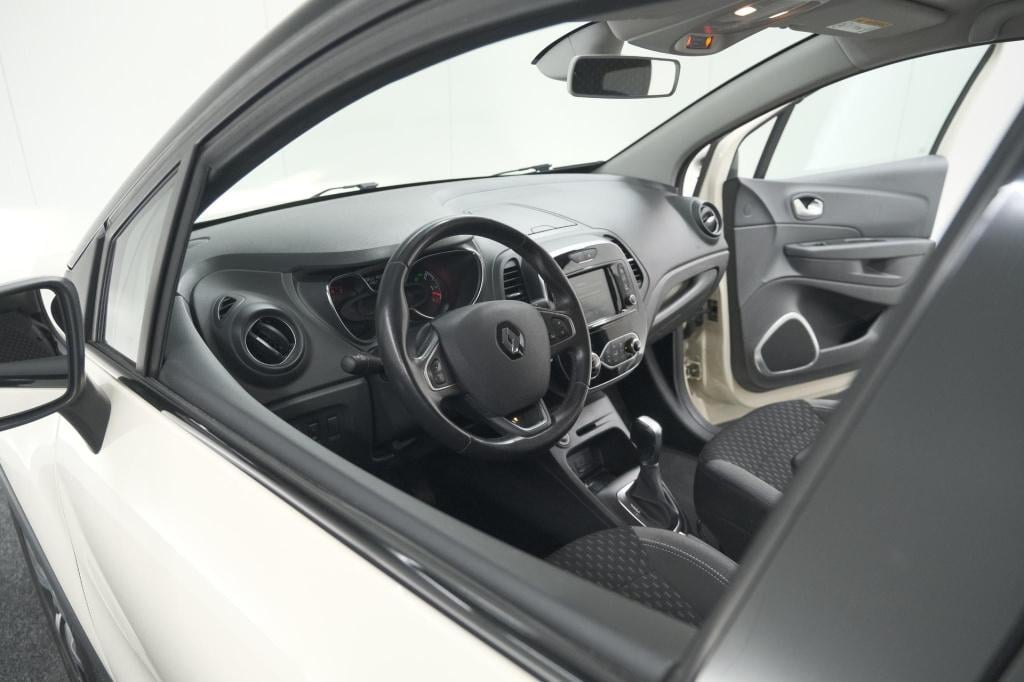 Renault Captur tce 120 edc intens | camera | dodehoekdetectie | navigatie |