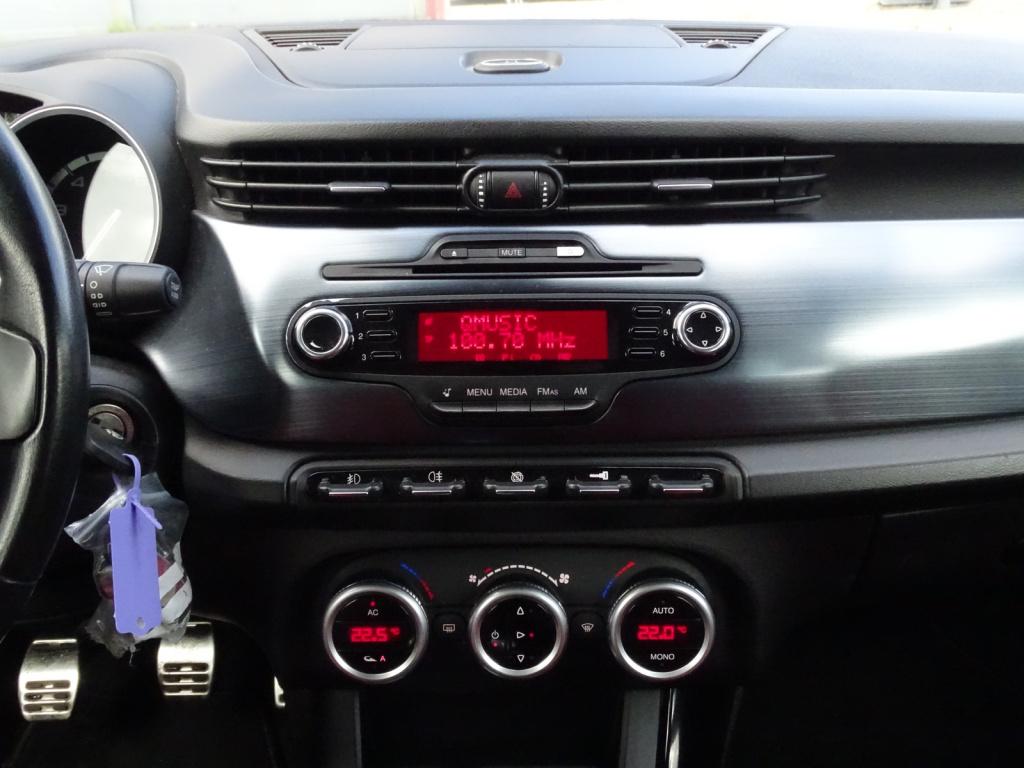 Alfa Romeo Giulietta 1.4 t distinctive leder | navi | 18"