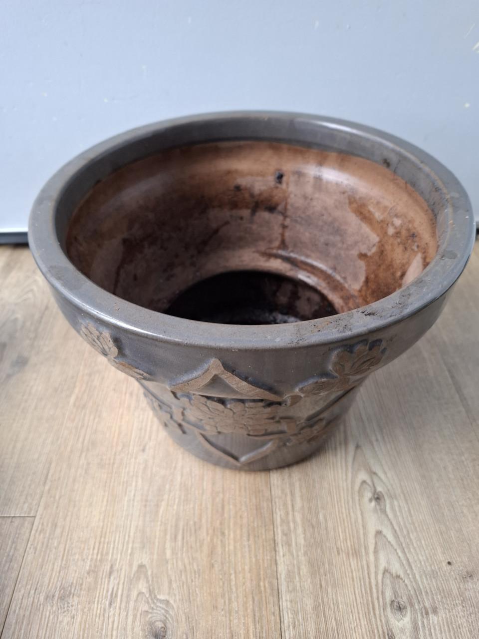 Mooie stenen buitenpot