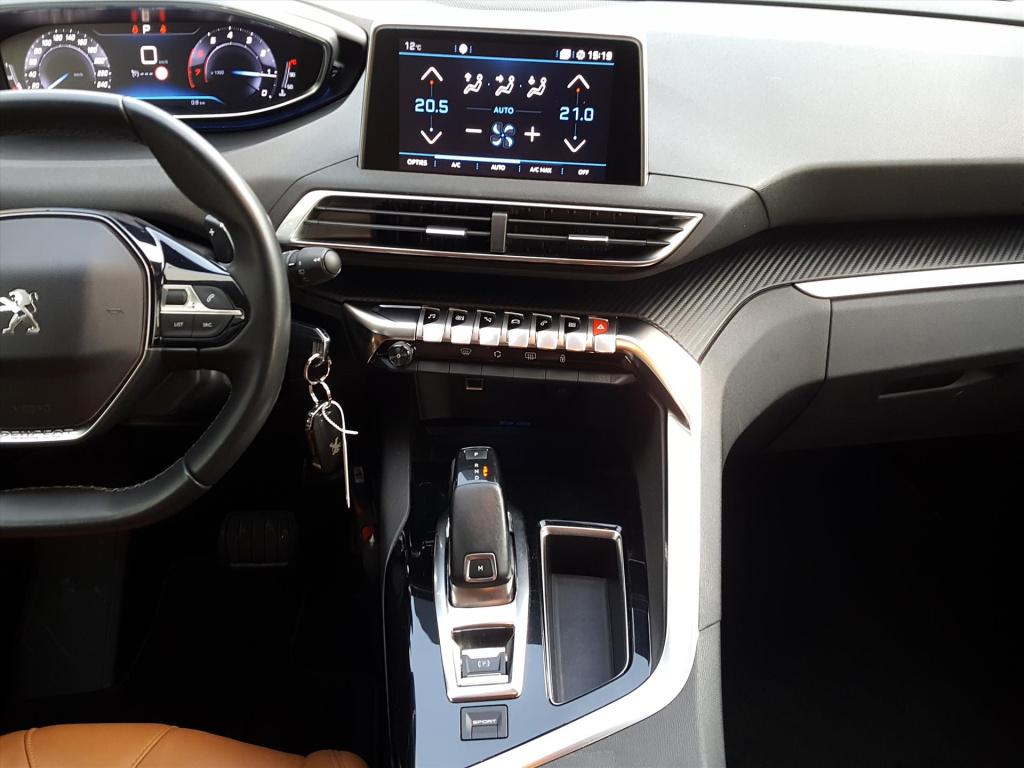 Peugeot 5008 blue l. executive 1.2pt-130pk (vol)automaat(eat8) 7-pers. | vo