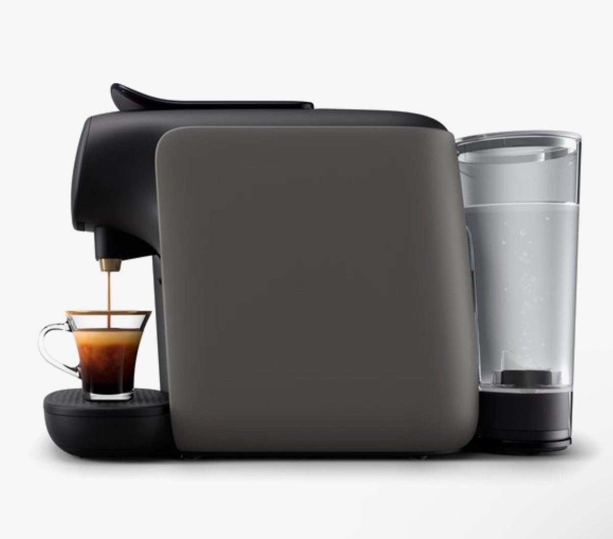 L’OR koffie apparaat met nieuwe cupjes er bij