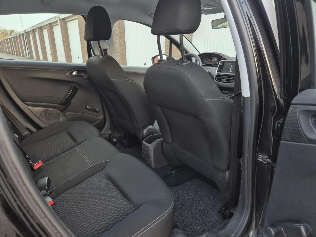 Peugeot 208 1.2 vti active