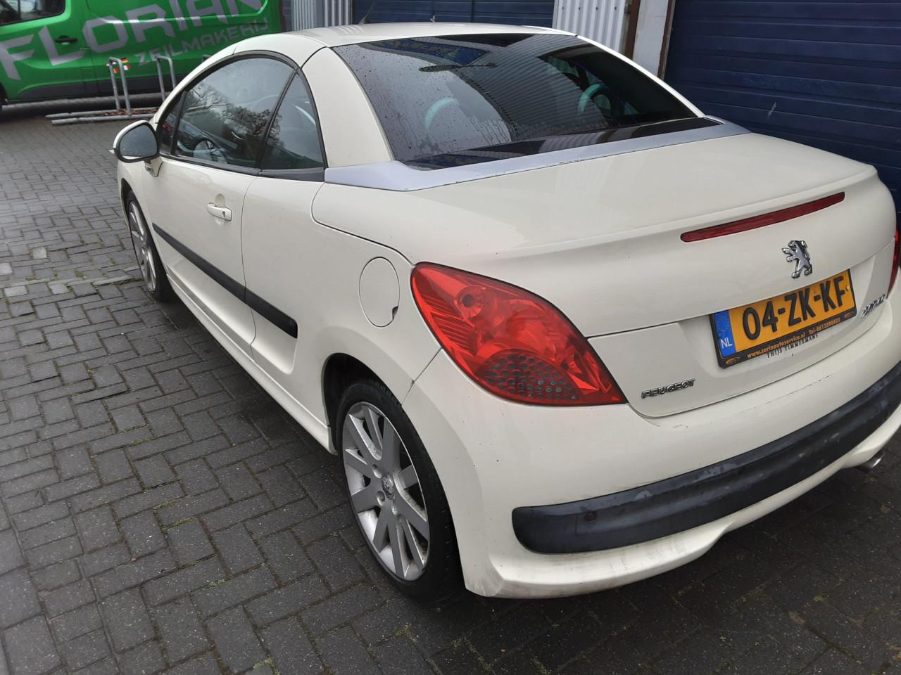 Peugeot 207 CC 1.6-16V T Sport