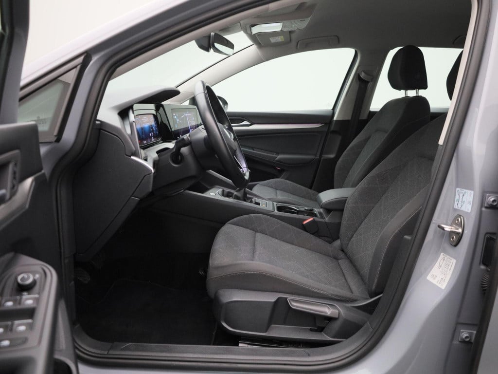Volkswagen Golf variant 1.0 tsi life | lmv | parkeer sensoren | virtual coc