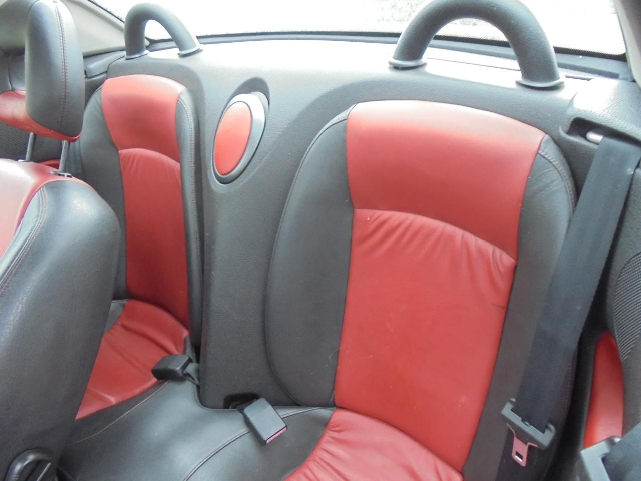 206 Cabriolet vol leer nette auto  met N.A.P en Apk € 1795