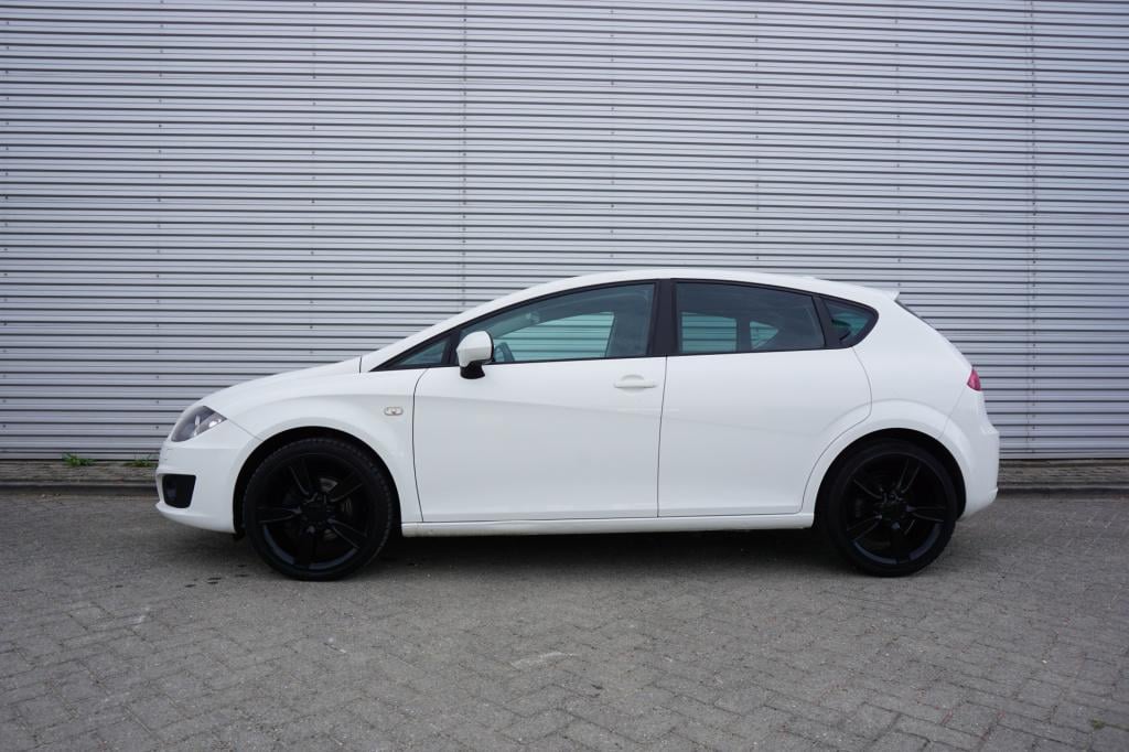 Seat Leon 1.4 tsi reference airco / navi / cruise / camera / stoelverw. / c