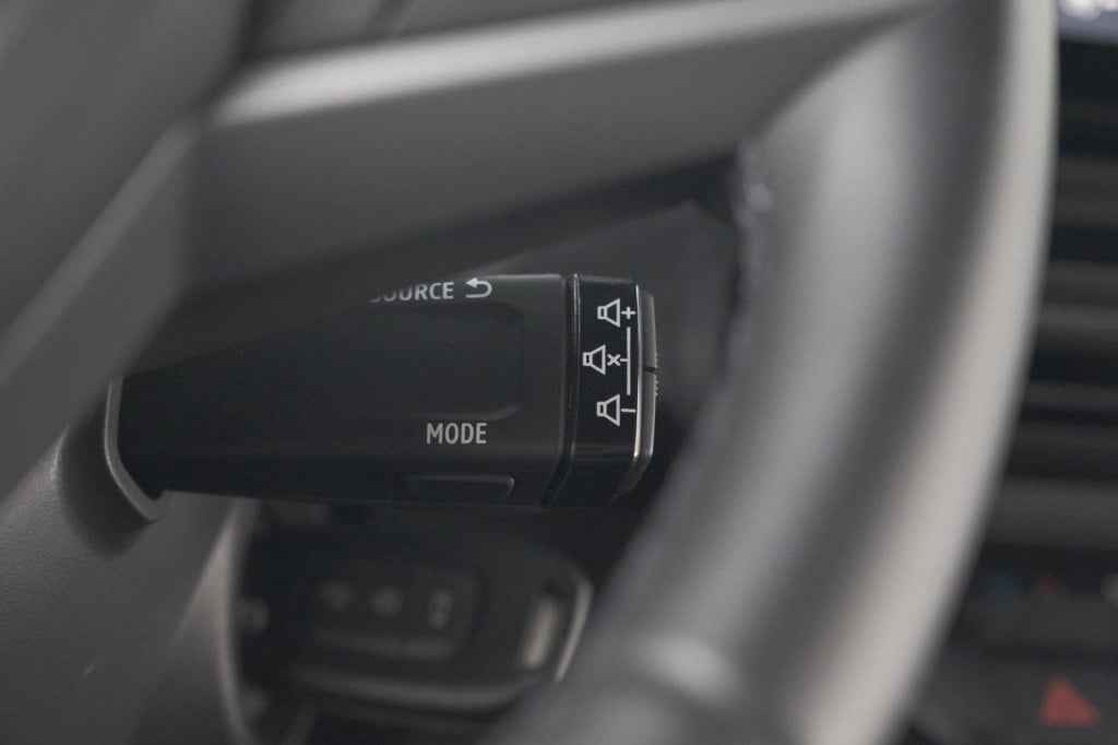 Dacia Duster mild hybrid 130 expression | camera | stoelverwarming | apple 
