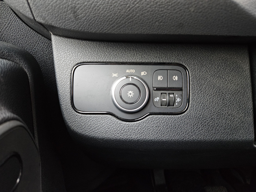 Mercedes-Benz Sprinter 317 1.9 cdi l2h2 170pk | camera | cruisec. | carplay