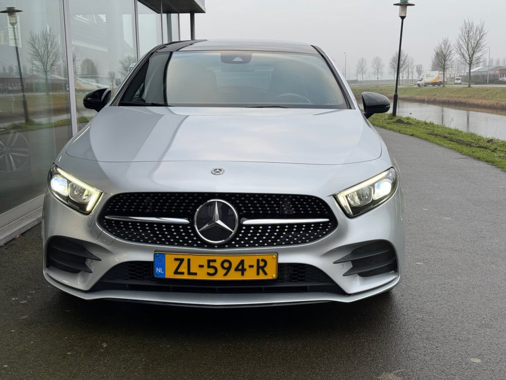 Mercedes-Benz A-Klasse 180 business solution amg night -pakket automaat , p