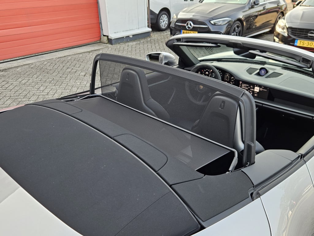 Porsche 911 cabrio 3.0 carrera s | sport design | sport chrono | bose