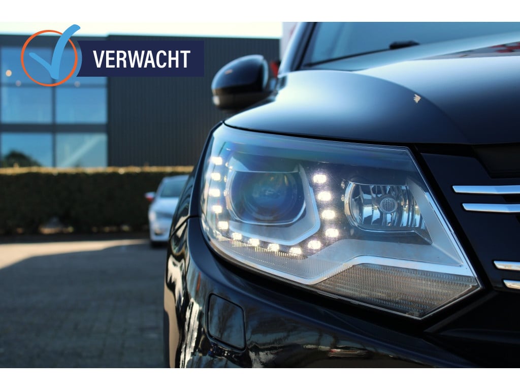 Volkswagen Tiguan 2.0 tsi sport&st.4m