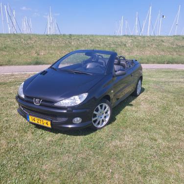 Peugeot 206cc Zwart - van particulier - lage kilometerstand