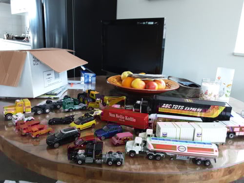 Doos met autosbieden vanaf 20 euro