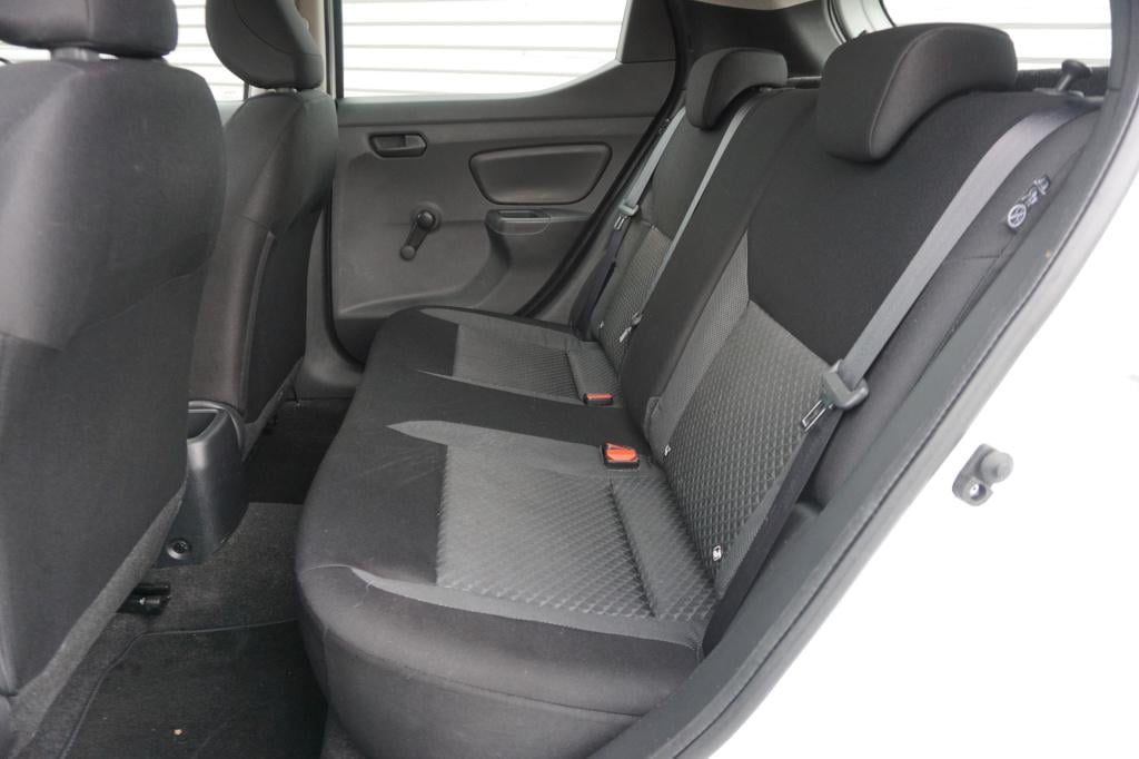 Nissan Micra 1.0l visia+ airco / cruise / bt / elektr. ramen / lm velgen / 