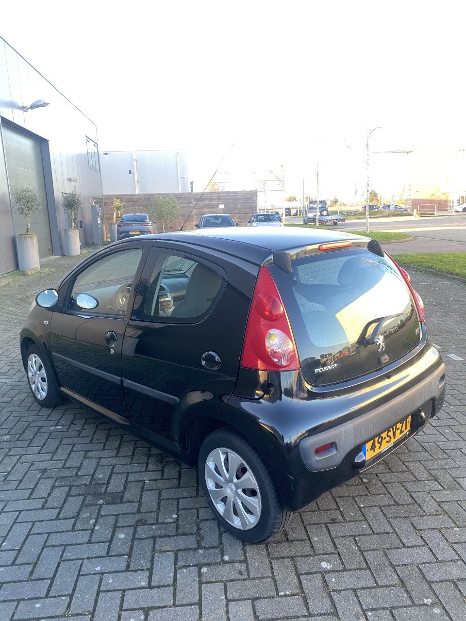 Peugeot 107 1.0 12V 5DR 2006 Zwart | NAP | NIEUWE APK!