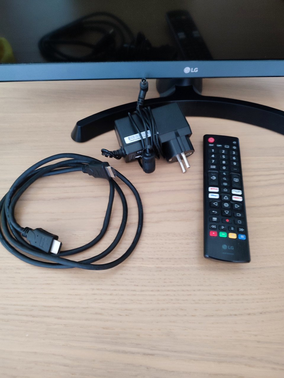 LG TV 24inch