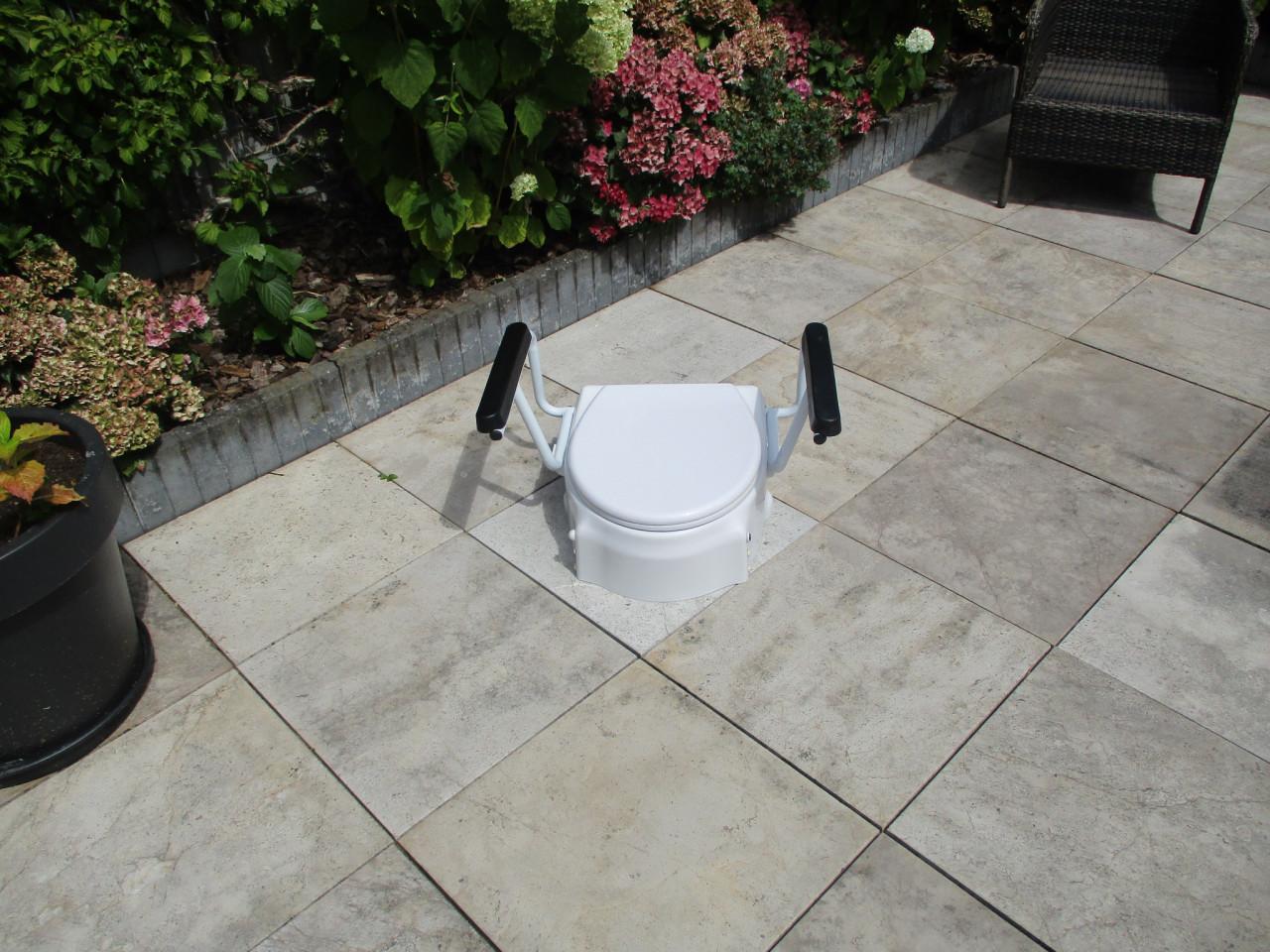 Zgan Toilet verhoger met wegklap / afmeembare armleuningen