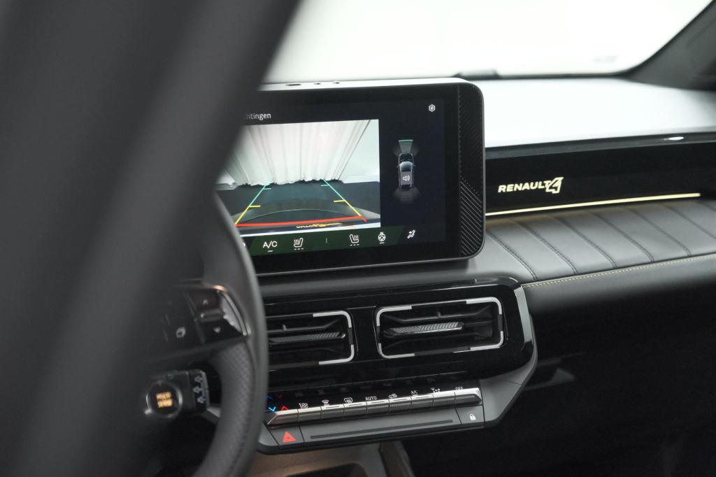 Renault 4 comfort range iconic 52 kwh | pack advanced driving assist | came