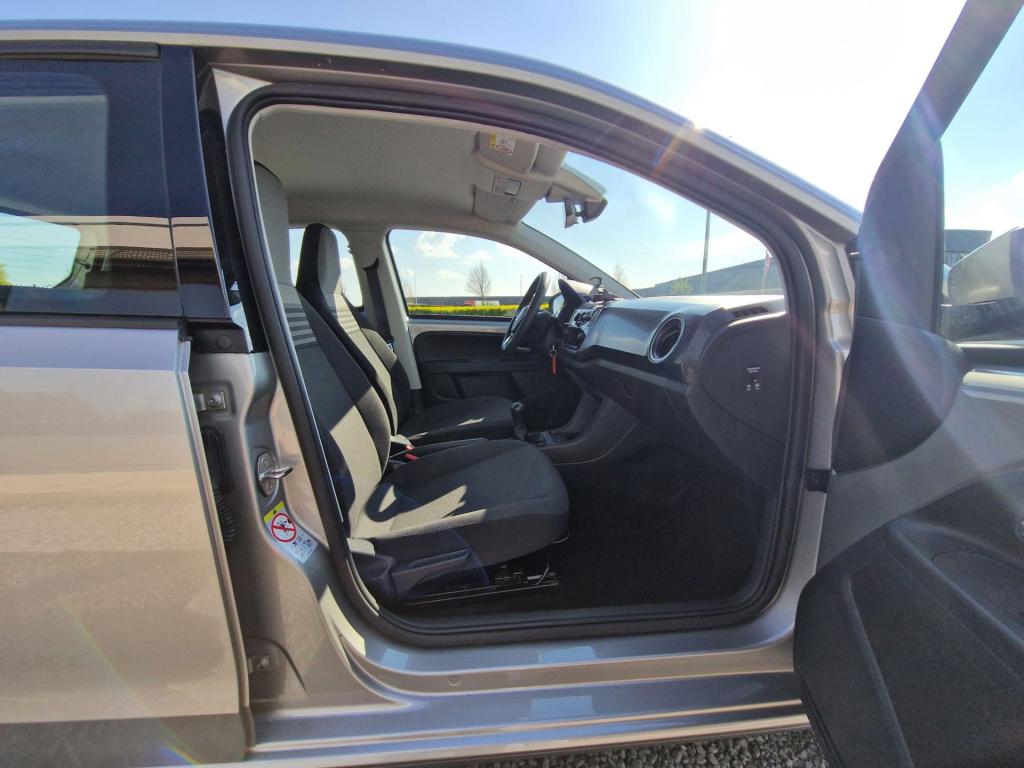 Volkswagen UP! 1.0 | lane assist | airco | bluetooth | dab | elektr. ramen
