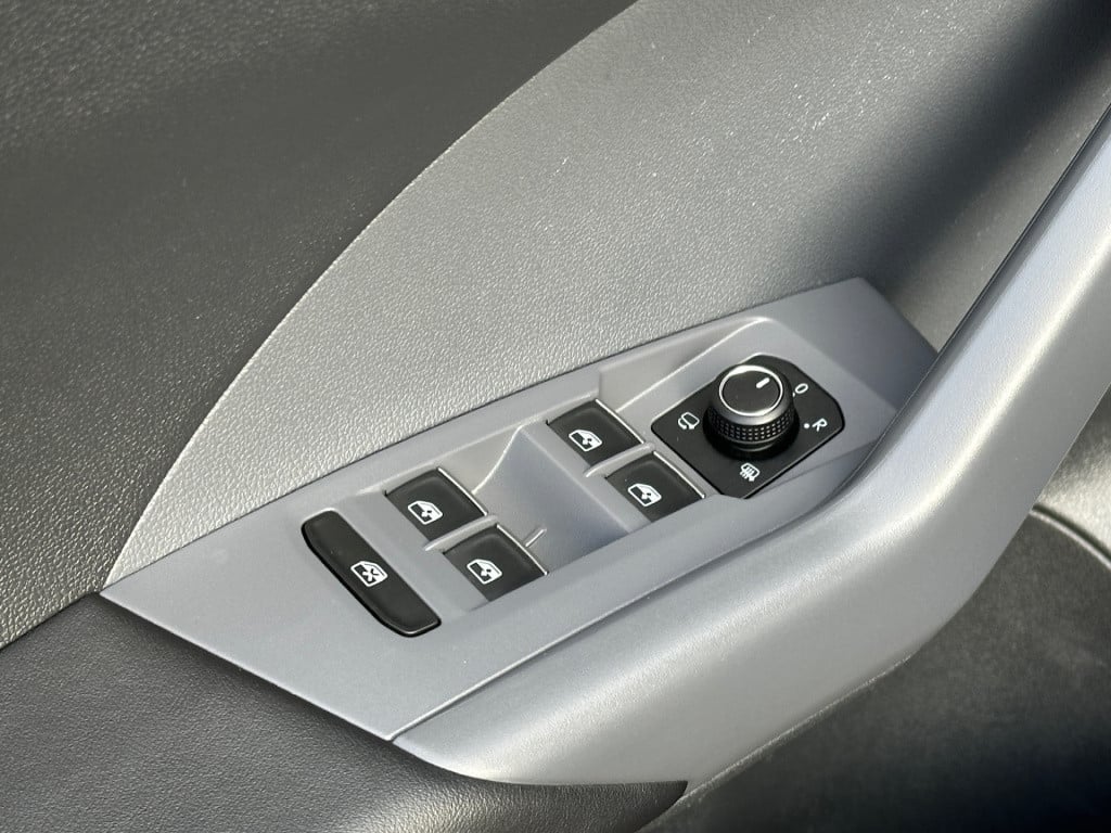 Volkswagen T-cross 1.0 tsi 116pk style | led | navi | adapt. cruise | rijkl