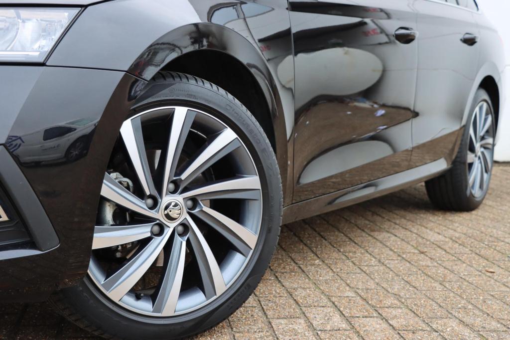 Skoda Octavia combi 1.5 e-tsi business edition plus dsg7 150pk