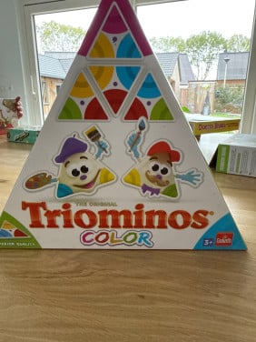 Triominos color